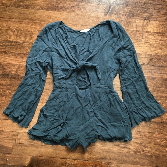 FRONT TYE ROMPER WITH CUTOUT - Picture 2 of 3